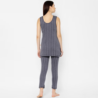 Women Grey Striped Thermal Set